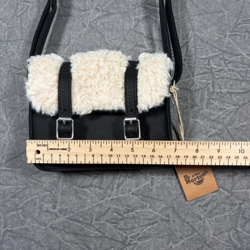 Dr. Martens Satchel Unisex 7